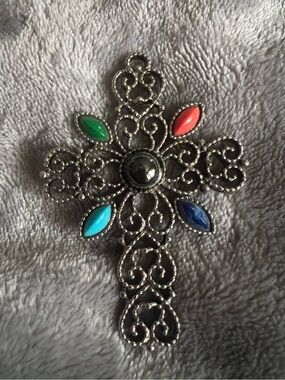 Avon vintage silvertone filigree cross pendant, marquise shape faux stone,excel.